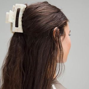 Lululemon Large Claw Hair Clip White Opal / Silverstone